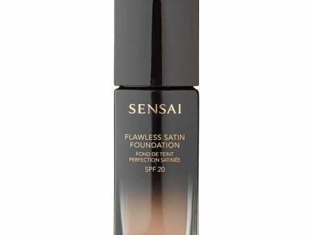 Base per Trucco Fluida Lawless Satin Foundation Sensai 202-Ochre beig (30 ml) For Sale